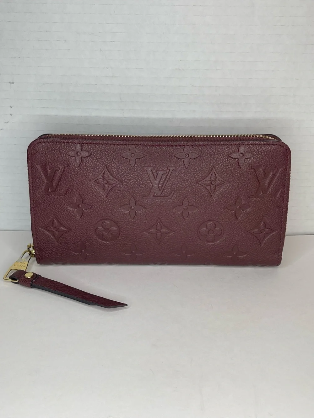 Louis Vuitton Zippy Wallet